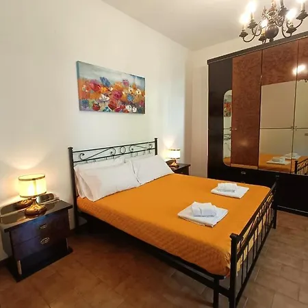 Riva Bianca Castle Holiday Home Lierna Exterior foto