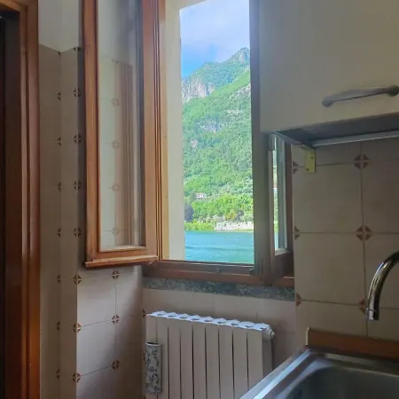 Riva Bianca Castle Holiday Home Lierna Exterior foto
