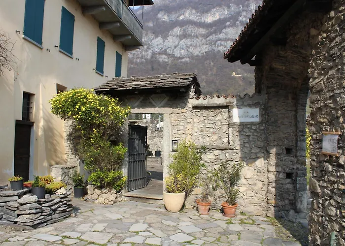 Riva Bianca Castle Holiday Home