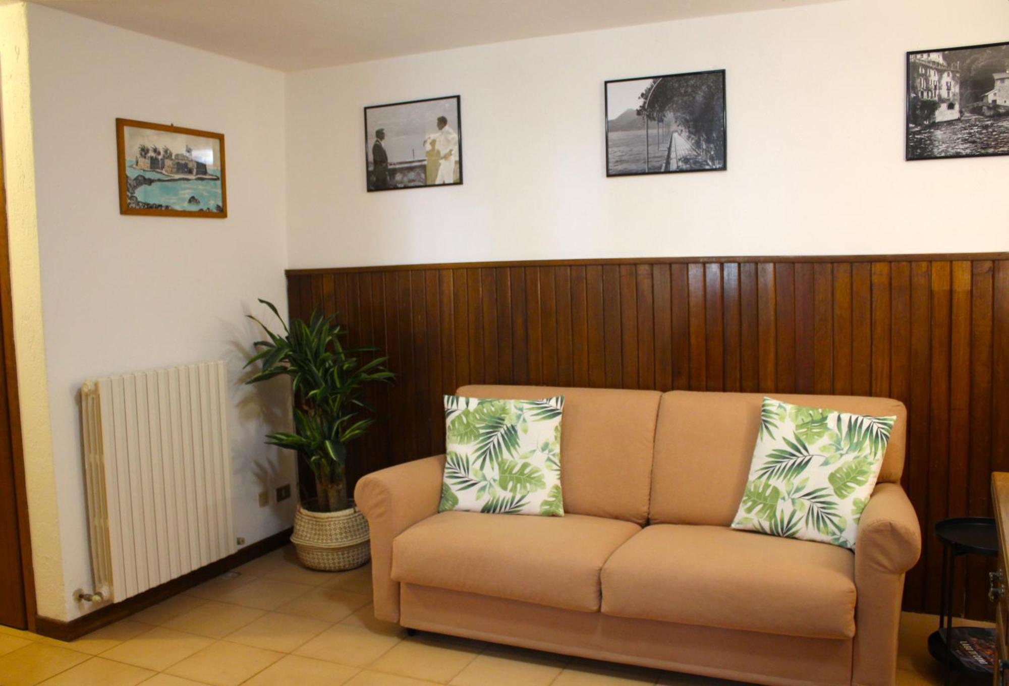 Apartment Riva Bianca Castle Lierna