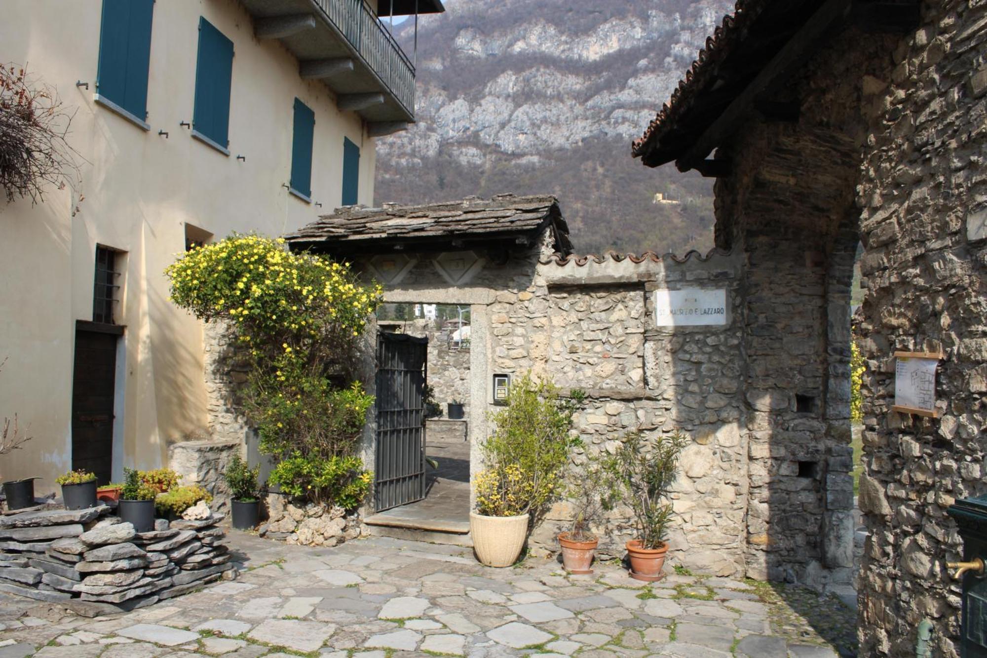Apartment Riva Bianca Castle Lierna